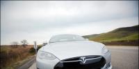 Tesla電動(dòng)車存<font color=