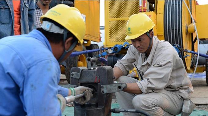 錫盟—泰州特高壓工程蘇2標(biāo)段建湖境內(nèi)進入放線階