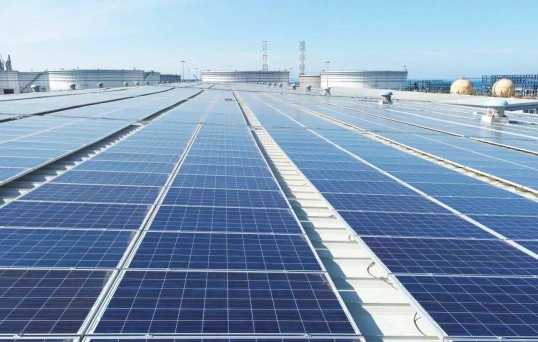 國家能源局:光伏發(fā)電超1000億kW