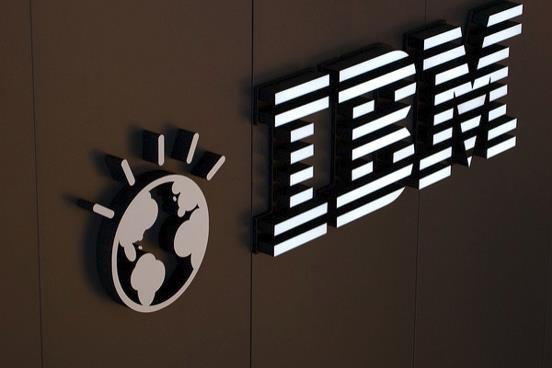 在云計(jì)算與大型機(jī)銷售的帶動(dòng)下，IBM實(shí)現(xiàn)六年來的首次營收增長