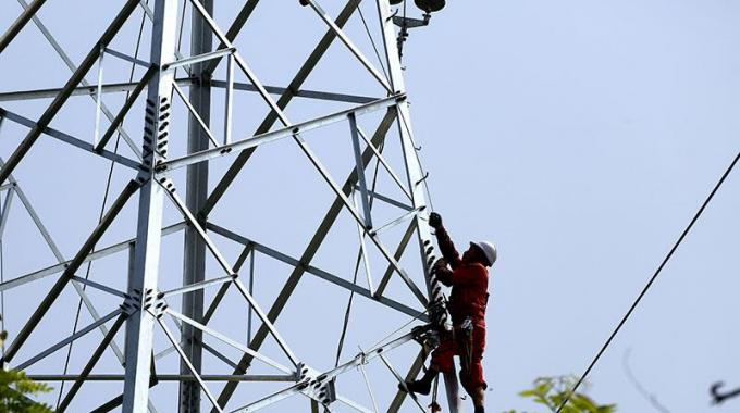 節(jié)日堅守工地建設