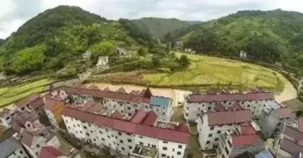 剛剛，2018中央一號文件發(fā)布，光伏扶貧助力致富