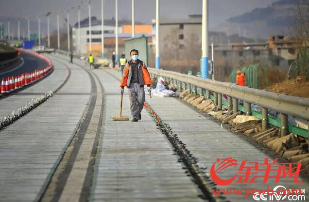 可移動充電可無人駕駛 “超級公路”離我們有多遠(yuǎn)？