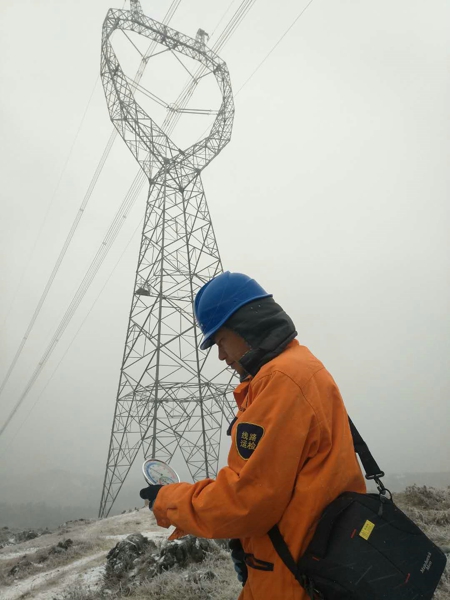  云南電網(wǎng)積極應對雨雪天氣確保電網(wǎng)安全