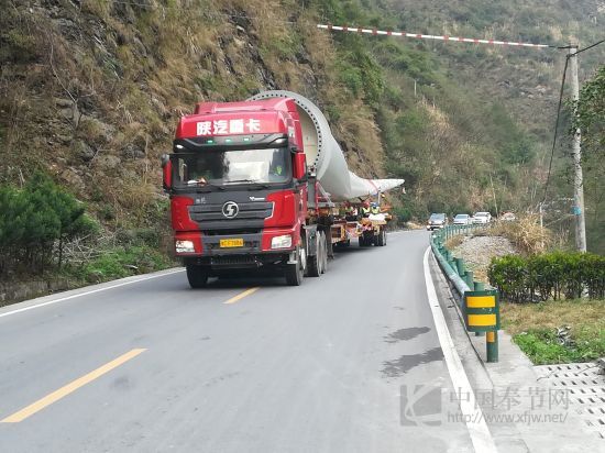 縣路政：聯(lián)合護送確保風電設備大件安全