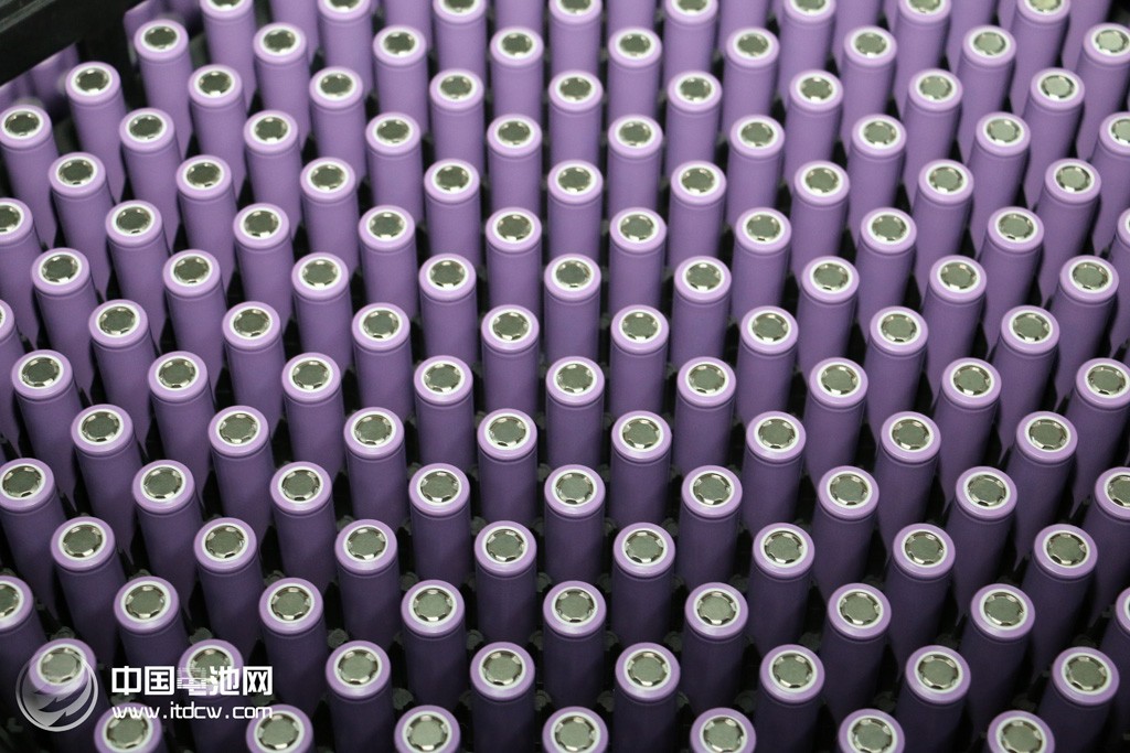 節(jié)前交易所發(fā)問詢函31封 緊盯鋰電池自動駕駛熱點