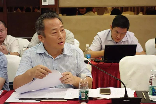 “督察利刃”喻旗：奮戰(zhàn)一線32年，自創(chuàng)斷案法、授課新生代