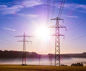 特高壓交流輸電：長(zhǎng)距離、大容量、低損耗、互聯(lián)互通