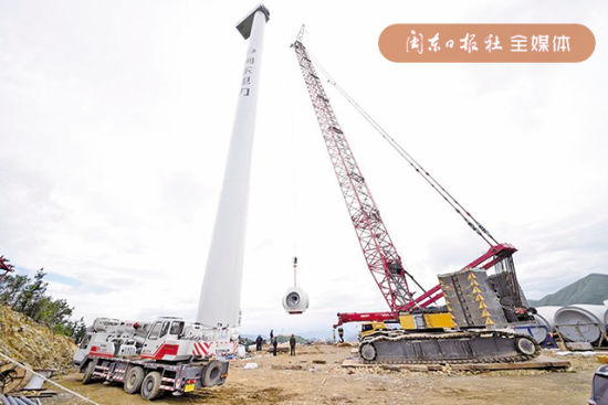 寧德虎貝風(fēng)電場工程項目：兩臺風(fēng)力發(fā)電機成功吊裝
