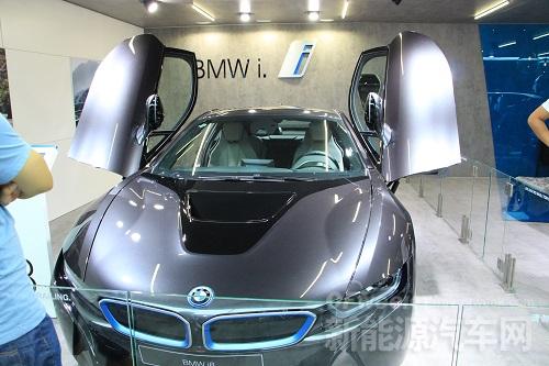 上海進(jìn)博會汽車科技前瞻：德系、美系、日韓同臺競技