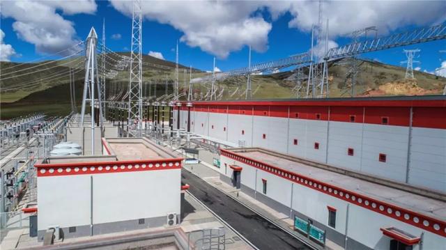 極限挑戰(zhàn)！這條“電力天路”正式投入運營